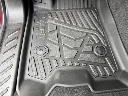 Used 2026 GMC Canyon AT4 image 15