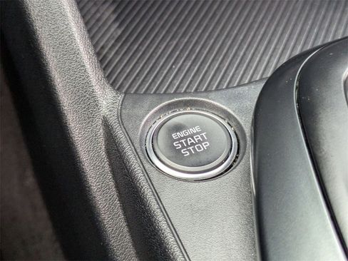 Used 2025 Kia K4 LXS image 24