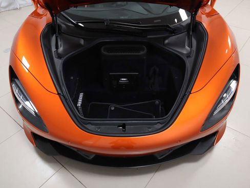 Used 2019 McLaren 720S Luxury image 10
