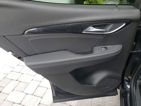 Used 2023 Buick Envision Essence w/ Sport Touring Package image 12