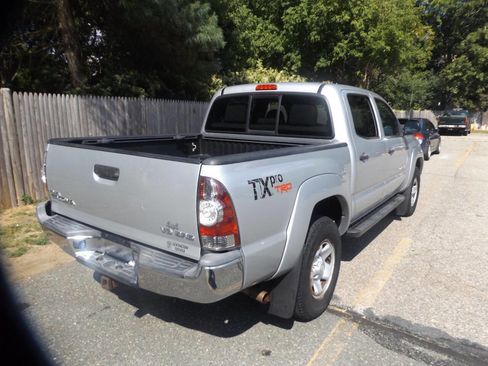 Used 2013 Toyota Tacoma 4x4 Double Cab image 7