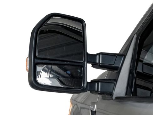 Used 2020 Ford F250 Lariat w/ Lariat Ultimate Package AWD/4WD image 38
