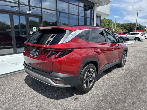 Used 2025 Hyundai Tucson SEL FWD image 3