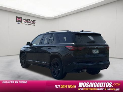 Used 2022 Chevrolet Traverse Premier w/ Redline Edition AWD/4WD image 5