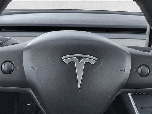 Used 2018 Tesla Model 3 Long Range AWD/4WD image 13