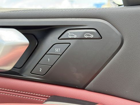 Certified 2024 BMW X6 xDrive40i w/ Executive Package AWD/4WD image 16