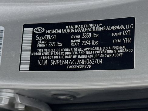 Used 2022 Hyundai Elantra SEL w/ Convenience + Premium Package image 12