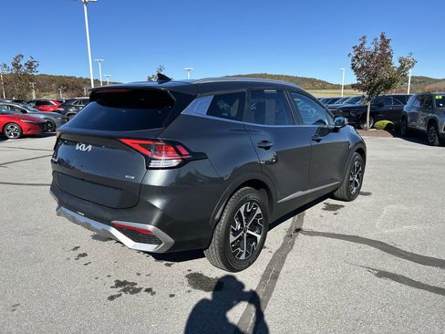 Used 2023 Kia Sportage EX image 7