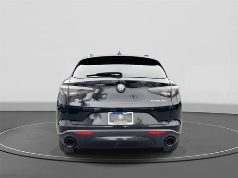 New 2025 Alfa Romeo Stelvio Sprint image 5