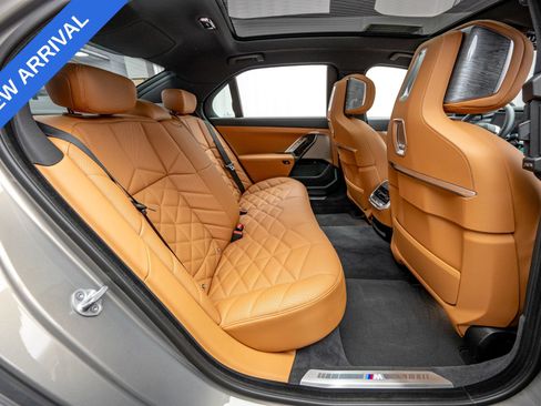 Used 2023 BMW 740i RWD image 14