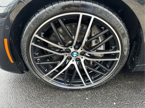 Used 2022 BMW 750i xDrive image 11