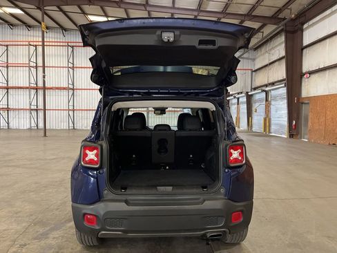 Used 2020 Jeep Renegade Limited image 15