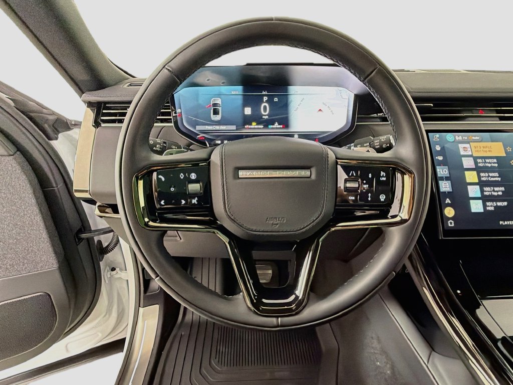 New 2027 Land Rover Range Rover Sport Dynamic SE AWD/4WD image 11