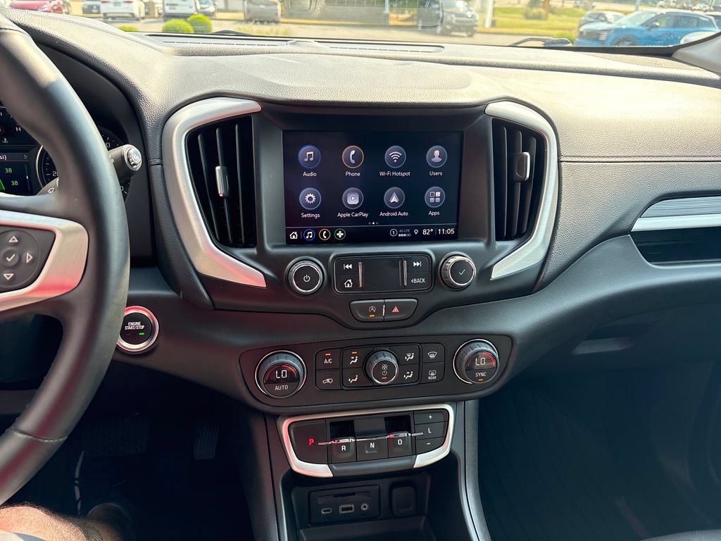 Used 2023 GMC Terrain SLT w/ Tech Package FWD image 17