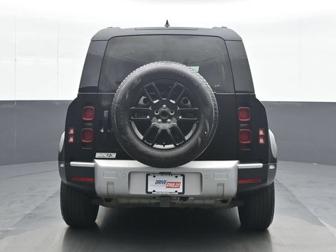 Used 2024 Land Rover Defender 110 S AWD/4WD image 5