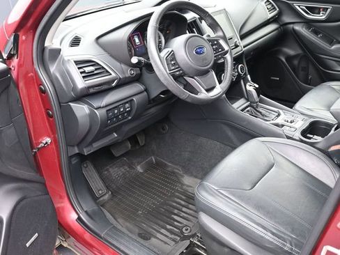 Used 2019 Subaru Forester Touring image 12