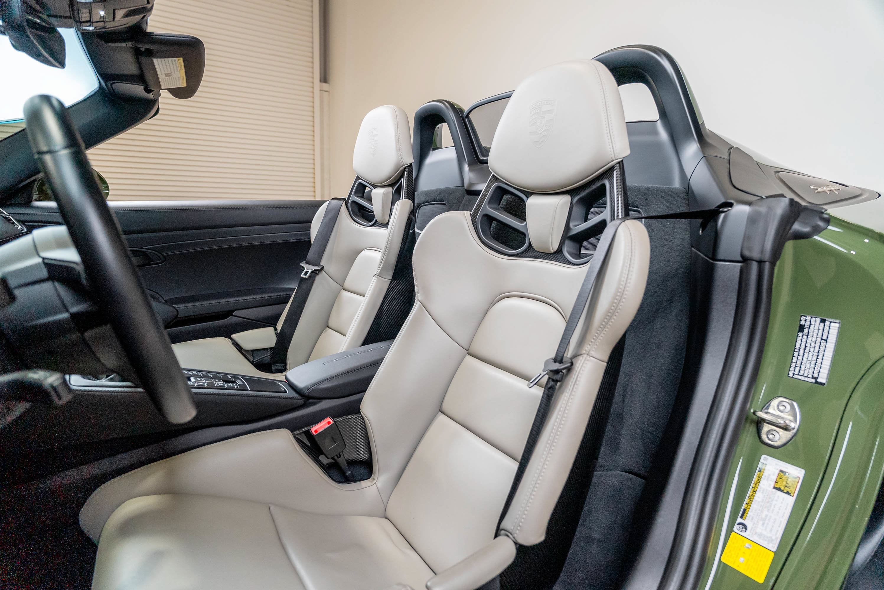 Used 2022 Porsche 718 Boxster Spyder RWD image 34