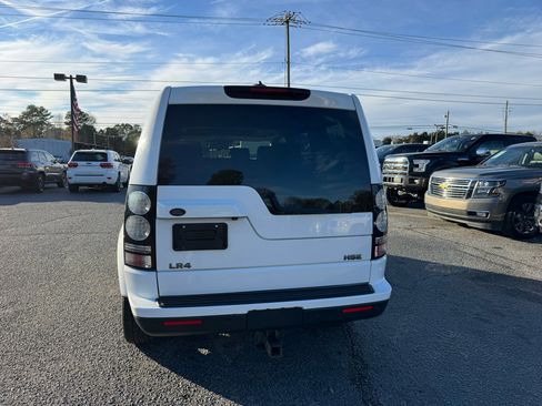 Used 2016 Land Rover LR4 HSE image 4