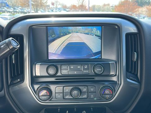 Used 2018 Chevrolet Silverado 1500 LT w/ All Star Edition image 22