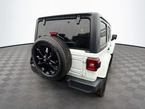 Used 2023 Jeep Wrangler Unlimited Sahara w/ Cold Weather Group AWD/4WD image 7