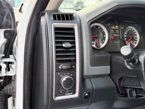 Used 2015 RAM 2500 Tradesman w/ Popular Equipment Group RWD image 34