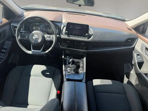 Used 2023 Nissan Rogue S FWD image 30