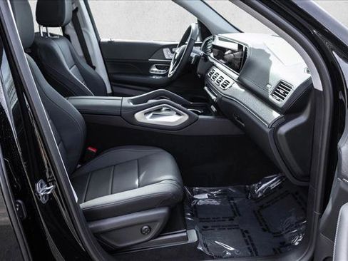 New 2026 Mercedes-Benz GLS 450 4MATIC image 27