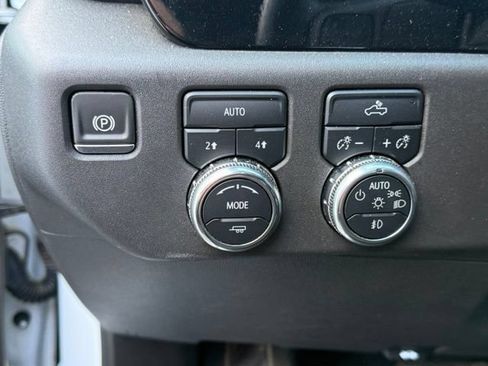 Certified 2025 GMC Sierra 1500 Elevation AWD/4WD image 38