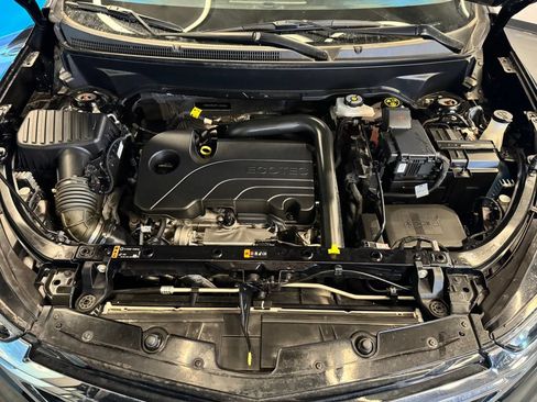 Used 2023 Chevrolet Equinox Premier FWD image 24