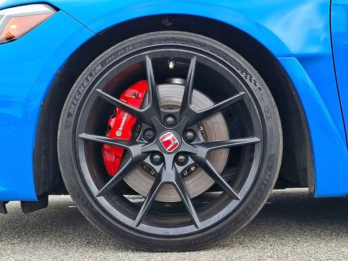 Used 2024 Honda Civic Type R image 9