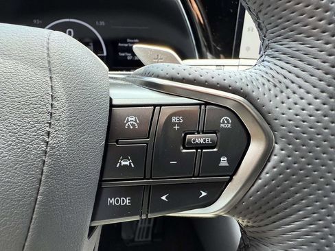 Used 2026 Lexus TX 500h AWD w/ Technology Package image 22