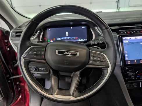 Used 2022 Jeep Grand Cherokee L Limited AWD/4WD image 19