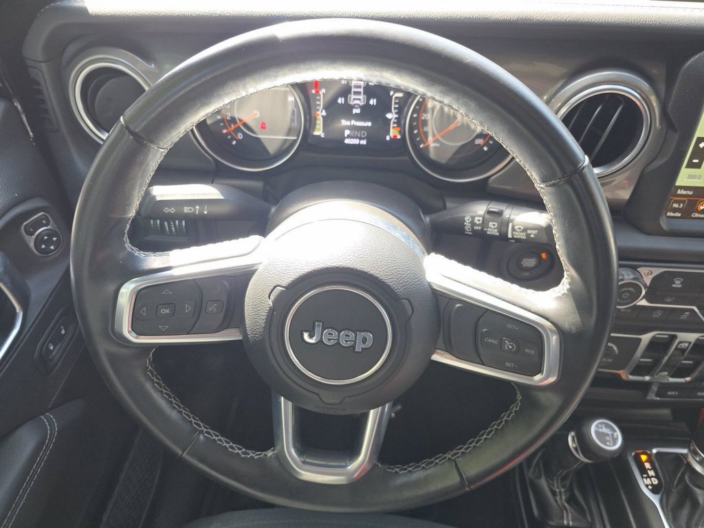 Used 2021 Jeep Wrangler Unlimited Sahara AWD/4WD image 2