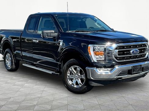 Used 2022 Ford F150 XLT w/ Equipment Group 302A High AWD/4WD image 3
