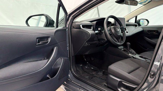 Used 2024 Toyota Corolla LE FWD image 31