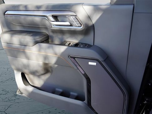 New 2026 GMC Sierra 2500 AT4 w/ AT4 Premium Plus Package image 28