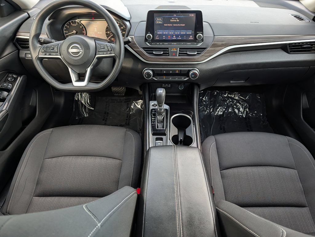 Used 2023 Nissan Altima 2.5 SV AWD/4WD image 18