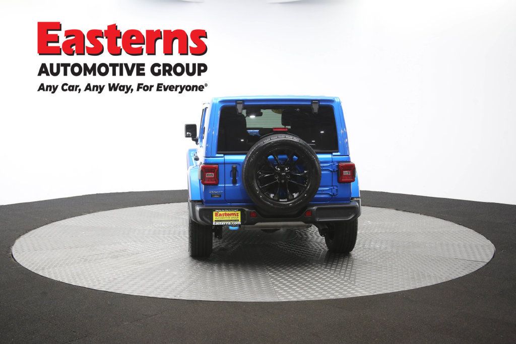 Used 2024 Jeep Wrangler Unlimited Sahara w/ Technology Group AWD/4WD image 40