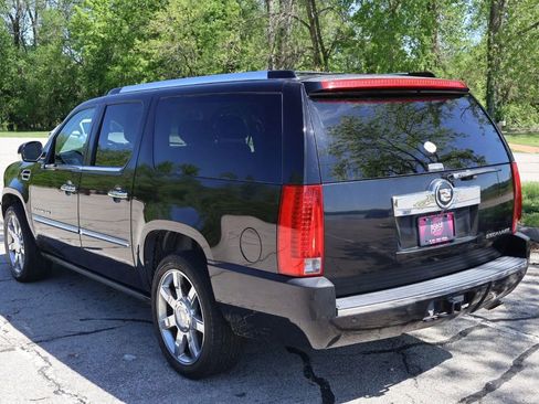 Used 2008 Cadillac Escalade ESV AWD image 7