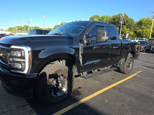 Used 2024 Ford F250 XLT w/ XLT Premium Package AWD/4WD image 1