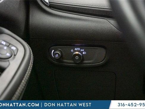 Used 2024 Buick Encore GX Sport Touring image 15