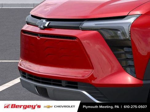 New 2026 Chevrolet Blazer EV LT w/ Super Cruise Package AWD/4WD image 17