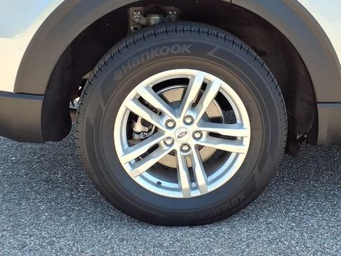 Certified 2023 Ford Explorer XLT w/ Equipment Group 202A AWD/4WD image 7