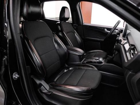 Used 2023 Ford Escape ST-Line image 26