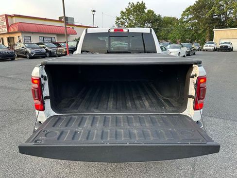 Used 2019 RAM 1500 Laramie AWD/4WD image 15