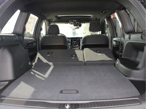 New 2025 Jeep Grand Cherokee Laredo X w/ Luxury Tech Group I image 34