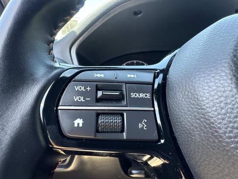 Used 2025 Honda HR-V Sport image 32