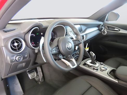 New 2025 Alfa Romeo Stelvio Sprint AWD/4WD image 19