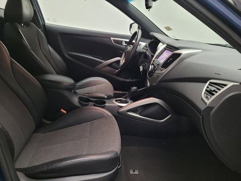 Used 2016 Hyundai Veloster w/ Option Group 02 FWD image 21
