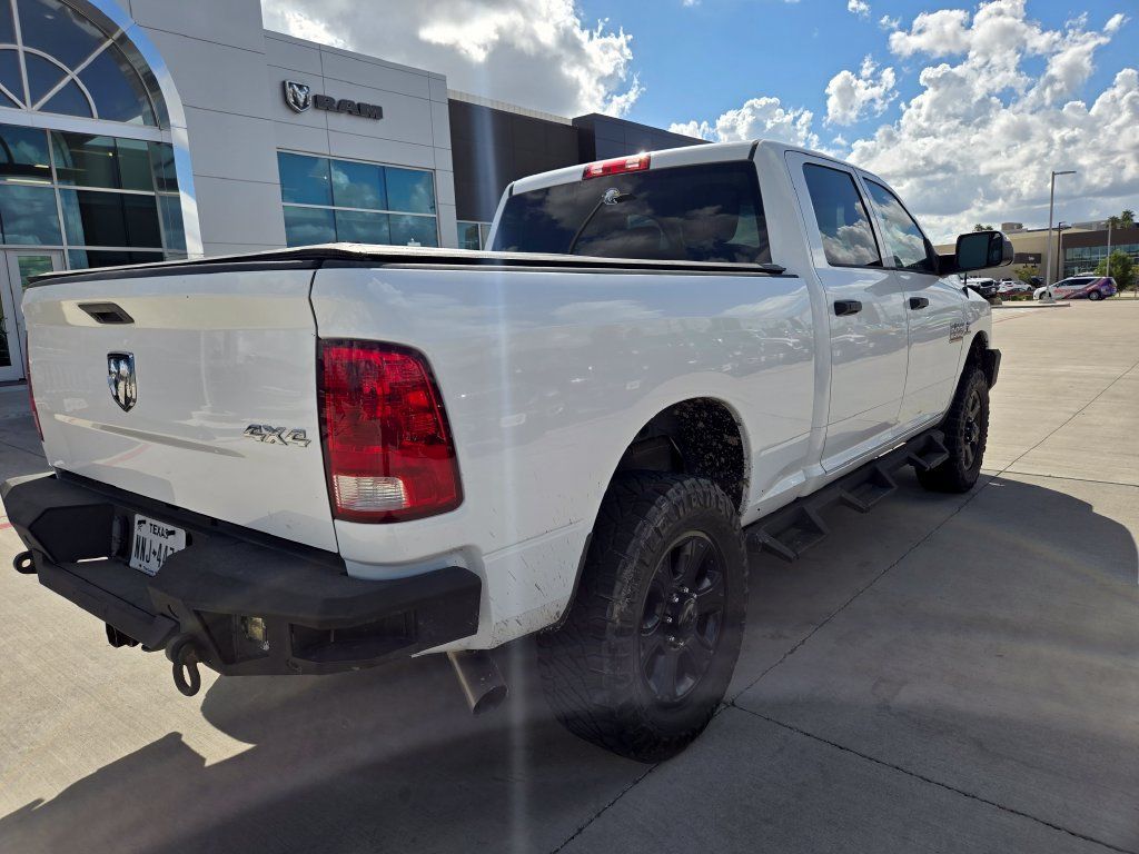 Used 2016 RAM 2500 Tradesman w/ Chrome Appearance Group AWD/4WD image 3